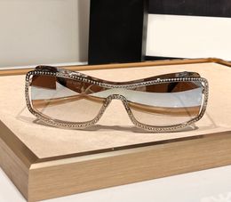 Grijs Zilver Spiegel Wrap Zonnebril met Studs Dames Shades Sonnenbrille Shades Sunnies Gafas de sol UV400 Brillen met Doos