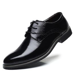 Groom Wedding Pointy Leather Fashion Fashion Formal Hommes Oxford chaussures Habille de grandes tailles 38-48 8