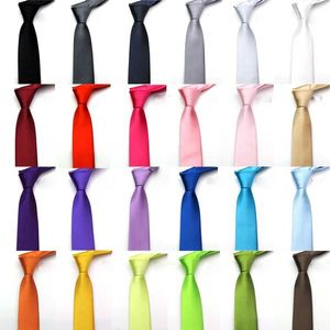 Corbatas de novio Corbata para hombre Corbata de satén Raya Liso Corbatas de color sólido Cuello de fábrica Corbatas de accesorios de boda súper baratas