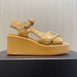 Satén de grogrén Tela suave de algodón Sandalias de plataforma Sandalias de cuña de 7 cm Sandalias de diseñador de lujo para mujer Suela de goma Moda casual Zapatos de arena Tamaño 35-41 caja