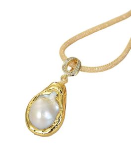 Bijoux Guaiguai 18x26mm Collier de pendentif de perle Keshi White fait à la main pour les femmes Real Gems Stone Lady Fashion Jewellery9670209