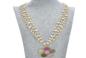 Guaiguai sieraden 4 strengen witte parel ketting cz pave bloem hanger voor vrouwen echte edelstenen stenen dame mode Jewellery2008904