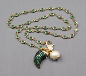 Guaiguai Bijoux Natural blanc Keshi Pearl Gold plaqué vert macarsite CZ Collier Chili Pendant Mignon pour les bijoux de lady Gift557210