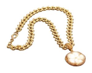 Guaiguai sieraden natuurlijke witte zee shell gesneden bloem hanger Gold vergulde ketting ketting handgemaakt voor vrouwen7621911