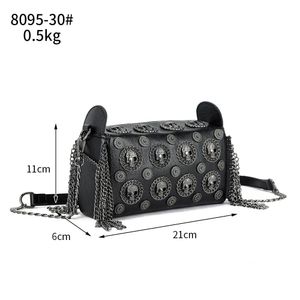 Guangzhou Factory Sale Skull Rivet Tassel Fringe Handtas ketting Bolsa Crossbody Bags 240407