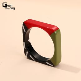 Guanlong Resin Retro Wide Boheemse handbiesjes voor damesmeisjes Gift Acryl Indiase armbanden Bangle Charms Charms Wedding Sieraden