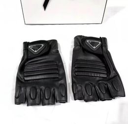 Guantes Luvas Luvas de Beisebol UGH Designer Comércio Exterior Novos Homens À Prova D 'Água Equitação Mais Veludo Térmico Fitness Motocicleta Inverno para Homens 281