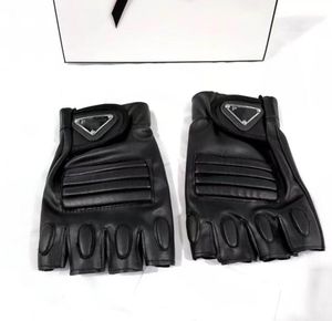 Guantes Gants Baseball Gant UGH Designer Commerce Extérieur Nouveaux Hommes Équitation Imperméable Plus Velours Thermique Fitness Moto Hiver pour Hommes 281