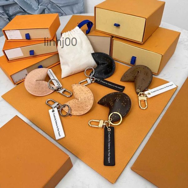 guccKeychains Lanyards Box Fortune Cookie Suspendu Fleur Charme Bijoux Femmes Hommes Cadeaux Mode Pu Cuir Porte-clés Accessoires Mouvement Courant 4AKH