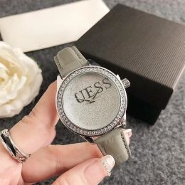 Gues 2024 Femmes de haute qualité de luxe de mode ceinture de diamant étanche 38mm montre montre de luxe cadeaux Montre Mode Femme Modem montres designer de haute qualité