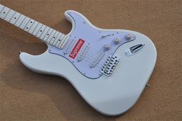 Guitare électrique blanche à 6 cordes, touche en érable, accessoires argentés