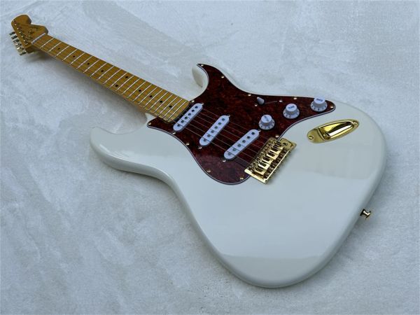 Guitar Factory guitarra eléctrica personalizada de 6 cuerdas, color blanco crema, diapasón de arce, herrajes dorados, golpeador de tortuga roja