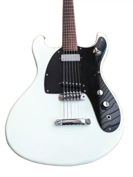 Guitar NUEVA Guitarra blanca personalizada Puente fijo Accesorios cromados Cabeza en forma de pie libre de envío