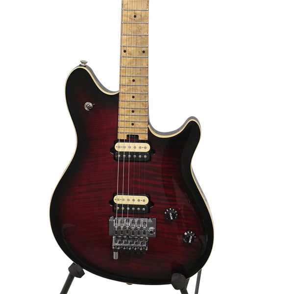 Guitarra Peavey Black Cherry Burst como en las imágenes.