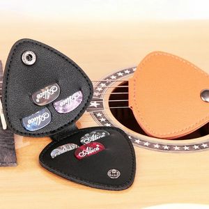 Points de choix de guitare Écouteur pour la guitare électrique acoustique comprend 6 PCS Picks Plectrums de rangement de guitare en cuir Sac de rangement