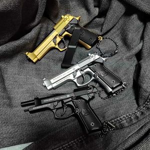 Pistolet jouets 1 3 Beretta 92F modèle de pistolet Mini alliage pistolet porte-clés avec retrait pistolet Collection jouet cadeau pour garçons adultes 240307