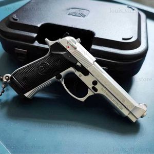 Jouets pistolet 1/3 Mini 92F Modèle de pistolet en alliage détachable assemblable jouet porte-clés pendentif en métal jouet pistolet sac décoration garçons cadeau T240309