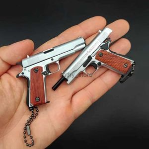 Pistool Speelgoed 1 3 Mini Colt 1911 Pistool Model Massief Houten Handvat Legering Sleutelhanger Afneembare Fake Gun Collectie Hangers voor Volwassen GiftL2403