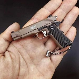 Gun Toys 2023 1/3 Alliage Mini 1911 Modèle de pistolet Porte-clés Pendentif Détachable Faux Pistolet Jouet Pour PUBG Arme Adulte Enfants Cadeau T240309