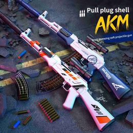 Pistolet Jouets AKM Shell Lancer Balle Molle Pistolet Jouets Fusil Manger Du Poulet Modèle Garçons Pour Tir En Plein Air Combat Pistolet Paintball yq240307