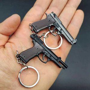 Gun Toys Nouveau 1/4 échelle Beretta 92F Mini pistolet Airsoft en alliage métallique jouet pistolet modèle arme porte-clés sac pendentif assemblage gratuit garçons cadeau T240309