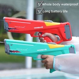 Gun Toys Shark Pistola de agua eléctrica Automática Grandes pistolas de agua de alta presión para niños Fiesta en la playa al aire libre Piscina Niños Juguetes para adultos 220905
