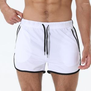 Vêtements de gymnase Men de gymnase Dry Sports Shorts Fashion Running Training with Zipper Pockets S-2XL