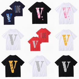 gimnasio camisetas hombres vlone camisa para hombre V Mens Designer T Shirt Personalidad de la moda Big V Printing Cotton Mans Tees Street Shorts Manga Ropa Camisetas amigos negro