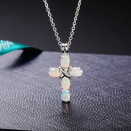 GZ Zongfa Original 925 Collier en argent sterling pour femmes ovale OVAL OPAL 6 * 4 mm GEM 1.5CT CROSS PENDANT LURXE BIELLIR