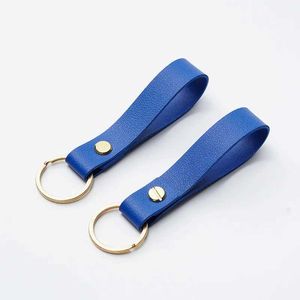 Keychains GZSU Lonyards 8 couleurs Pu Leather Keychain Fashion Business Gifts en cuir Chaire Chaire Chaire Femmes Cartes Carde STRAPE PAPELLE CORVATIONS COeychains D240417