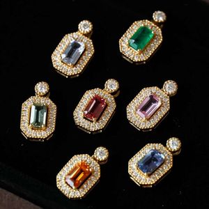 HF Collier en or Gemstone Pendants Chain Gold avec charme de diamant naturel pour la fabrication de bijoux AU750 585 375