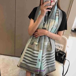 H home Boutique pluche sjaal te koop Herfst en winter Koreaanse veelzijdige lange verdikte sjaal voor dames Eenvoudige warme imitatie kasjmier vierkante paardensjaal WQSE