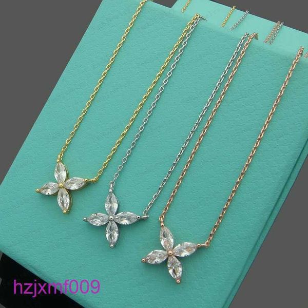 H1ug Collares pendientes Diseñador Collar anudado con diamantes Mujer Pareja de acero inoxidable Cadena de oro Perla única Joyería de lujo Regalo Novia