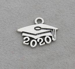 HAEQIS Mode Legering 2018 2019 2020 2021 2022 Trencher Cap Charms Afstuderen School Gift Charms 1418mm AAC12454902058