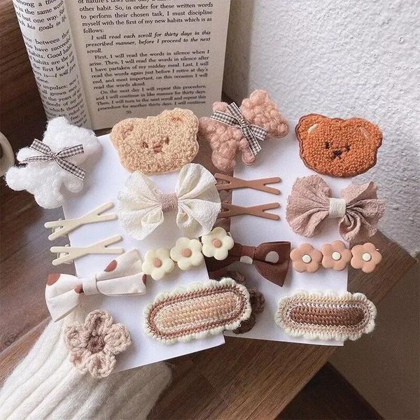 Accesorios para el cabello 2023 Otoño Invierno 9 unids/set lindo oso de peluche Bowknot horquilla niños bebé niña Clip flor tejido chico