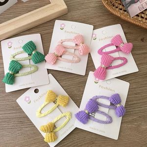 Accessoires pour cheveux 2pcs / Set Automne Hiver Couleur Solide Laine Tricot Bow Sweet Simple Clips Snap pour fille Tissu mignon Fantaisie Barrettes épingle à cheveux