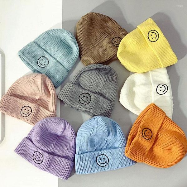 Accessoires pour cheveux Bébé Chapeau Couleur Unie Garçon Fille Dessin Animé Sourire Broderie Hiver Enfants Chapeaux Tricotés Enfants Bonnets Chauds Enfant Casquettes Pour Bébés