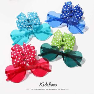 Accessoires de cheveux Lunets Clip Clip Assemblage Polka Potka Migne Hair Bow Hairclip avec lunettes de soleil en forme de coeur funky pour filles Pin de poils Party Accesso