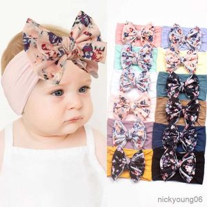 Accessoires de cheveux Pièce Bébé Bandeau Fleur Toddler Infant Enfants Fille Nouveau-Né Arc Turban Bandage Chapeaux Headwrap Cadeau R230608