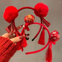 Accessoires pour cheveux Gland Année Bande Mignon Hairball Fleur Style Chinois Coiffe Enfant Chapeaux Feutre Cerceau Rouge Arc Bandeau Hommes