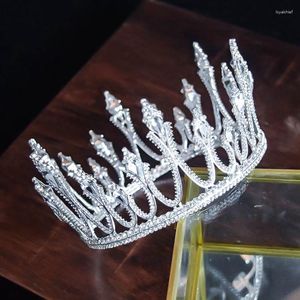 Pinzas para el cabello 2023 corona estilo europeo diamantes de imitación hojas redondas tocado de novia accesorios de vestido de boda venta al por mayor JewelryTiaras