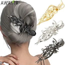 Pinces à cheveux 2023 Mode Métal Liquide Creux Pince À Cheveux Pour Femmes Tête Arrière Pince Géométrique Bandeau À La Mode Accessoires De Cheveux En Gros Y240329