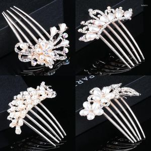 Clips para el cabello 2023 Mujeres Peines nupciales Perla simulada Tocado de flores de cristal Accesorios de corona de boda de pavo real