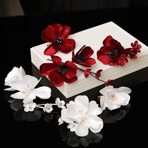 Haarclips Barrettes 3 % Set White Red Fabric Flower Hairepins Simple Women Decoratie Bruidaal Hoofdtooi Bruiloft Accessoires Haarhaar