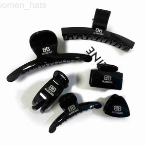 Clips de cabello Barrettes Diseñador coreano NUEVA DOBLE B Letter Black Coffee Shark Clip French Fashion Abook Accesorios avanzados 2MJQ