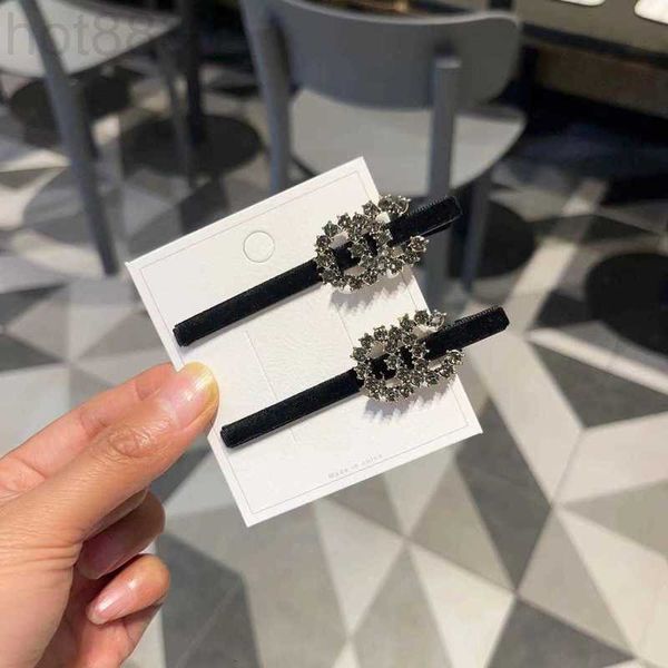 Pinces à cheveux Barrettes Designer Version coréenne de la nouvelle lettre Flash Diamond Accessoires pour filles avec cassé sur le côté et femmes à l'arrière 4VK0