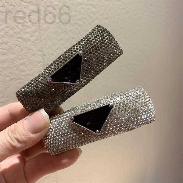 Pinzas para el cabello Barrettes diseñador Diseñador de lujo Carta Diadema Pasador Mujeres Niñas Letras Diadema con accesorios de sello Diamante brillante de alta calidad