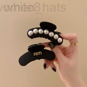 Clips de cheveux Barrettes Designer Luxury MM Alexandria, France, Frosted Single Rpearl Hair Grafrenstyle Shark Claw Clip Freeshiping Y8BT