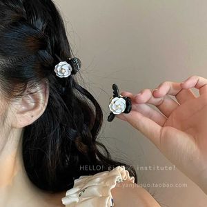 Clips de cabello Barrettes Lovely Small Camellia Vintage Claw Clips For Women Girl