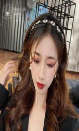 Clips de cheveux Barrettes Magicviki li Zhien The Retro Metal Hingestone Leaf bandeau Drame coréen Druna El Accessories3485697